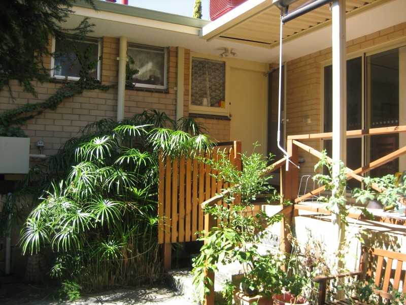 2 WOODBRIDGE DRIVE, Greenmount WA 6056