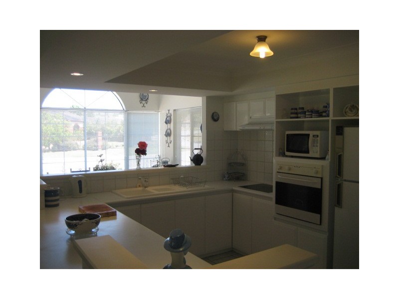 1 BEROONA PLACE, Jane Brook WA 6056