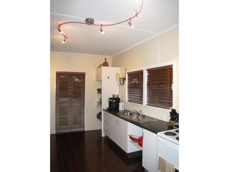 50 Collins Street, Woody Point QLD 4019