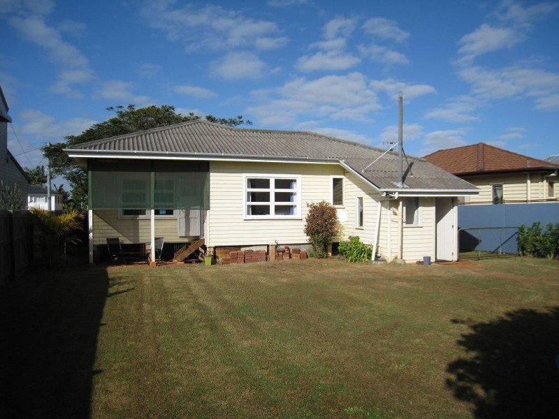 50 Collins Street, Woody Point QLD 4019