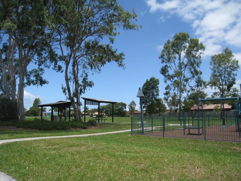 Rothwell QLD 4022