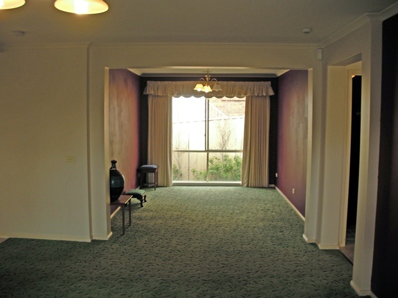 68 fullwood drive, Sunbury VIC 3429