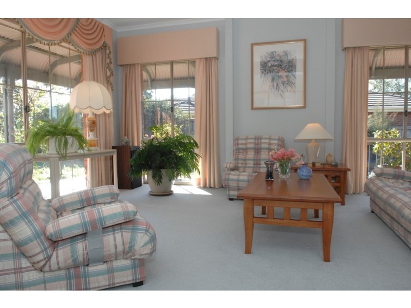 49 Yellowgum Blyd, Sunbury VIC 3429