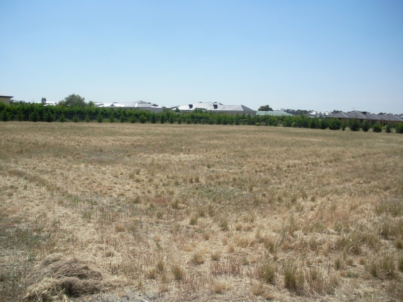 4 Cobblestone Drive, Sunbury VIC 3429