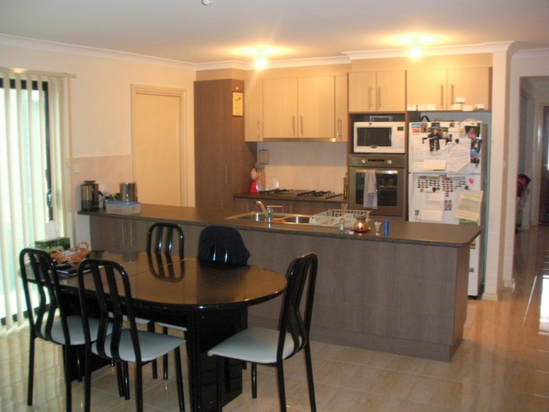 48 ab Charter Road East, Sunbury VIC 3429