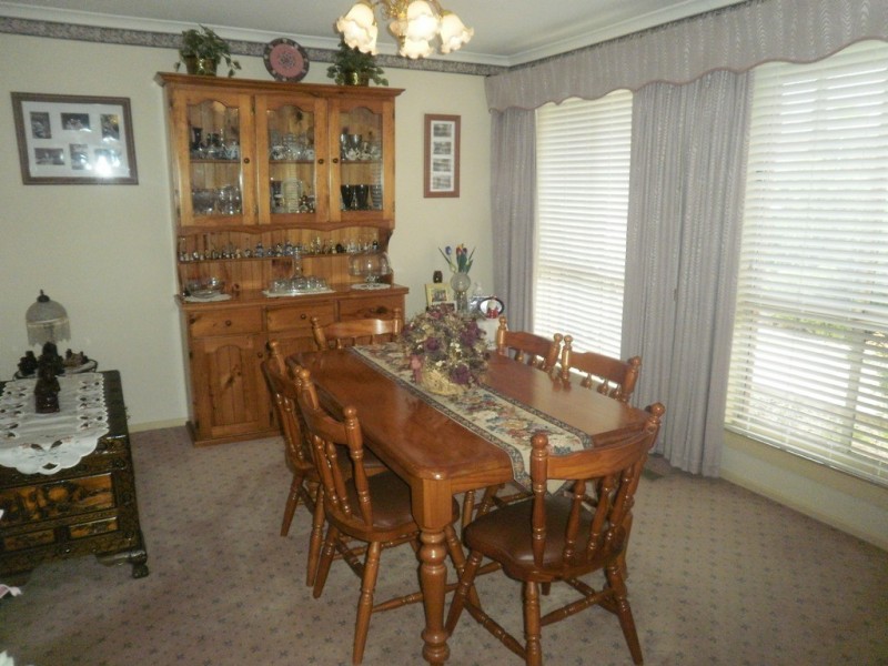 3 Phillip Drive, Sunbury VIC 3429