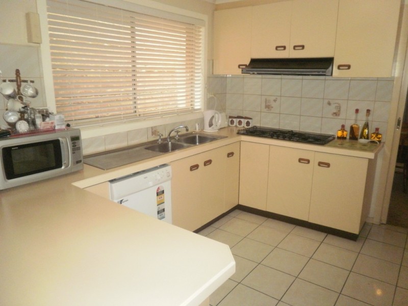 3 Phillip Drive, Sunbury VIC 3429