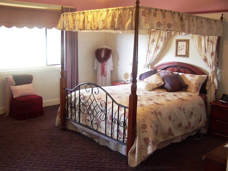 5 Starkie Road, Sunbury VIC 3429