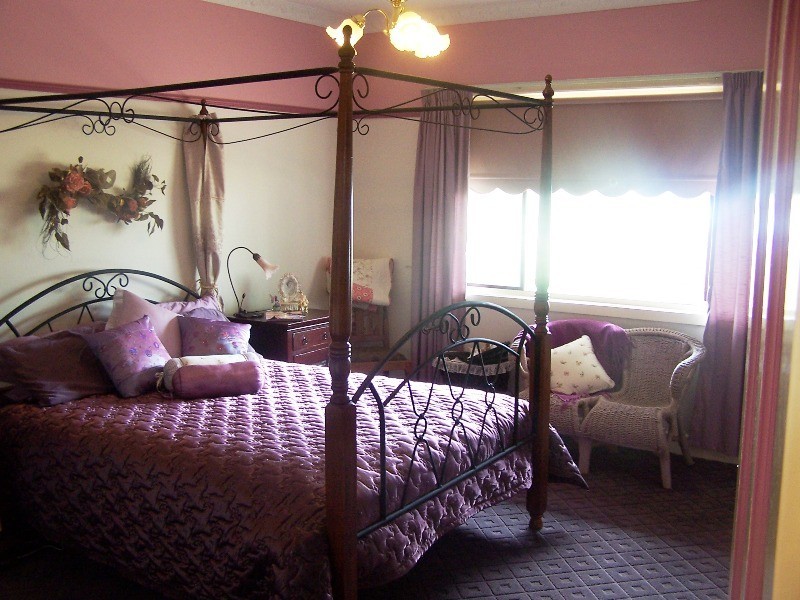 5 Starkie Road, Sunbury VIC 3429