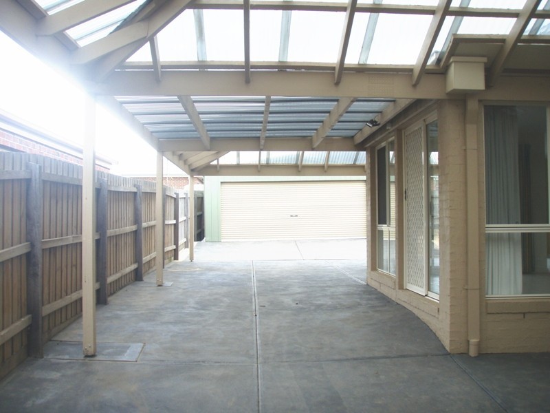 9 Sassafras Drive, Sunbury VIC 3429