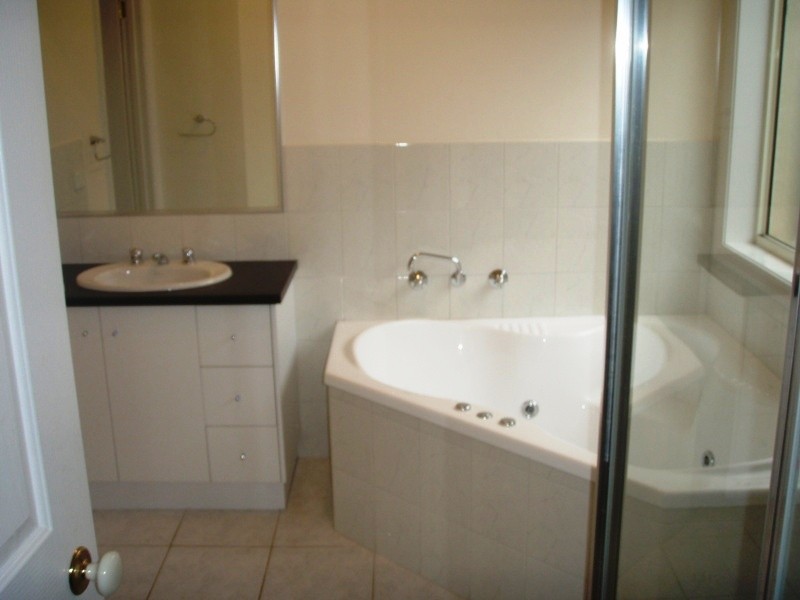 9 Sassafras Drive, Sunbury VIC 3429