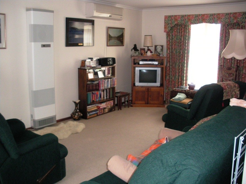 5/60 -62 Brook Street, Sunbury VIC 3429