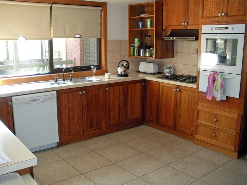 17 Riddell Road, Sunbury VIC 3429