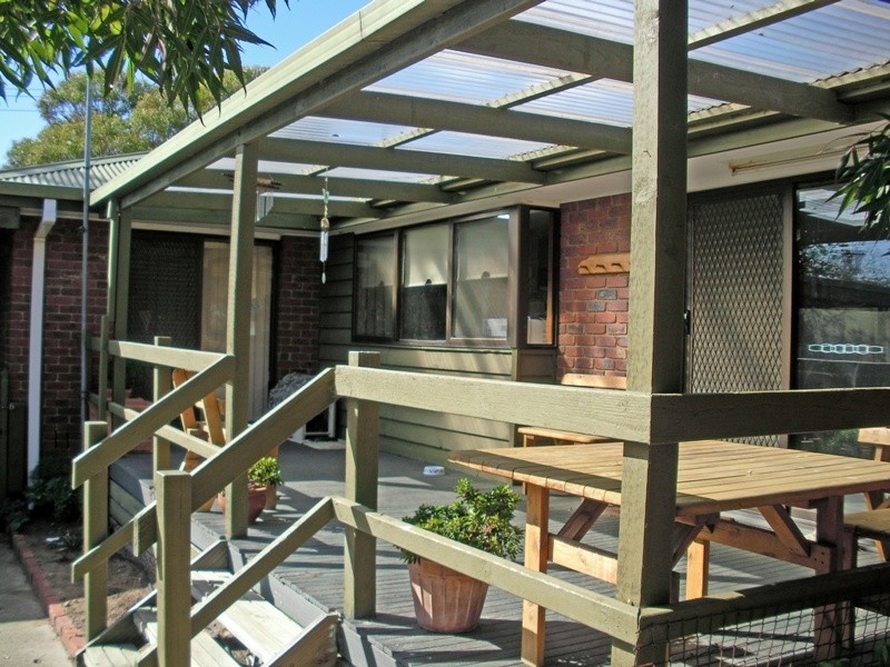 17 Riddell Road, Sunbury VIC 3429
