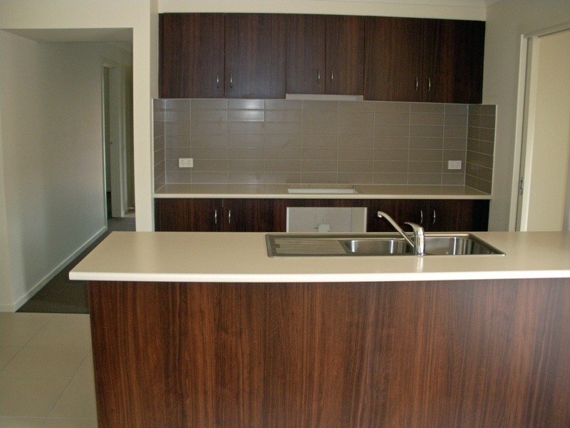 23 Baggygreen, Sunbury VIC 3429