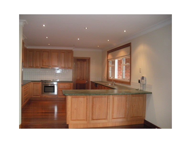 3 Garrard Court, Melton South VIC 3338