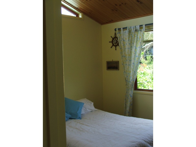 67 Beelong Street, Macleay Island QLD 4184