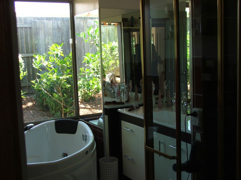 4 Prenzlau Cst, Windaroo QLD 4207