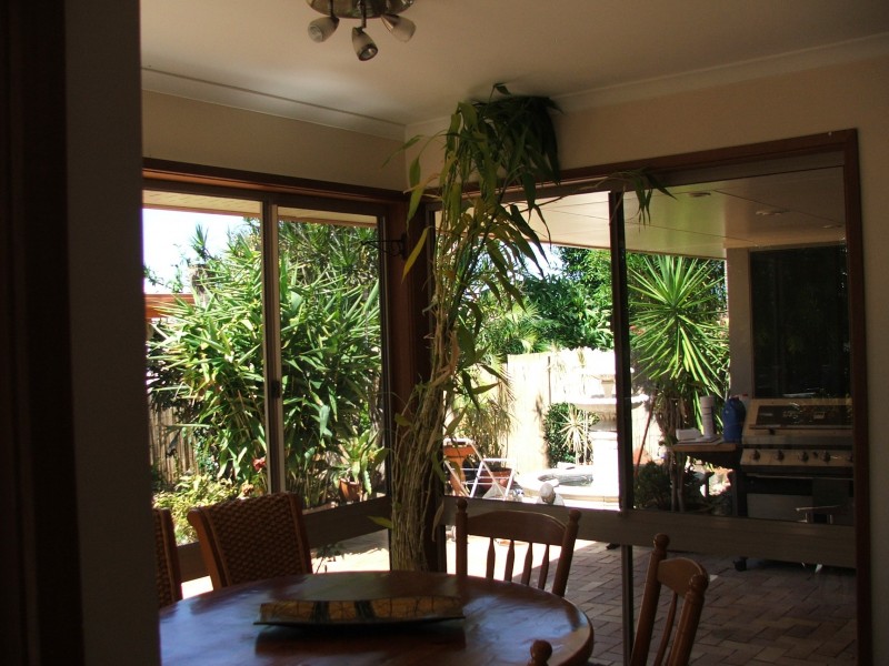 4 Prenzlau Cst, Windaroo QLD 4207