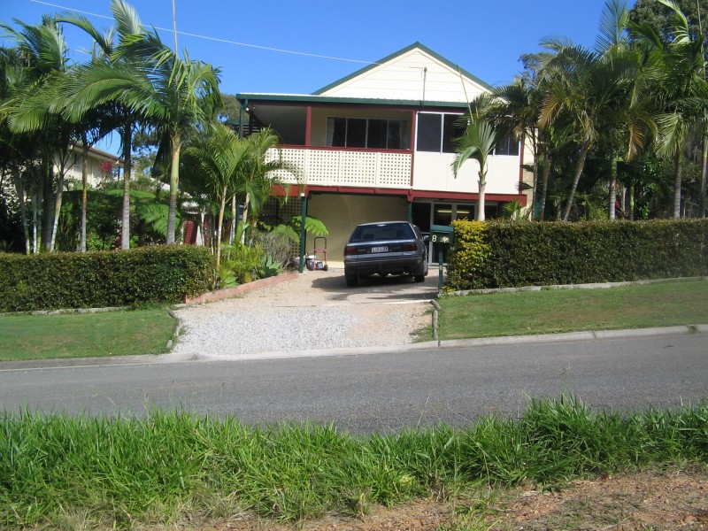 8 Mawarra St, Macleay Island QLD 4184