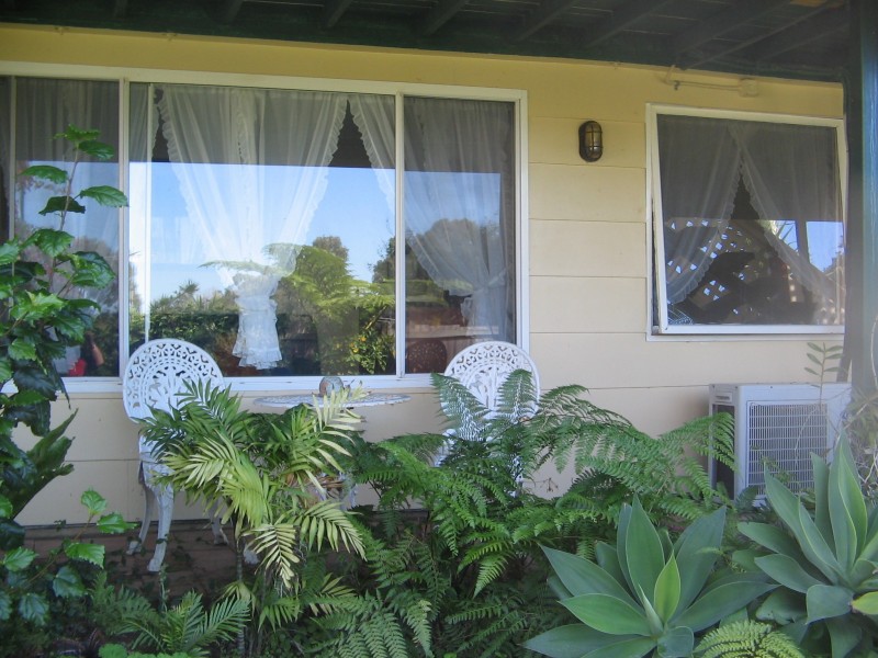 8 Mawarra St, Macleay Island QLD 4184