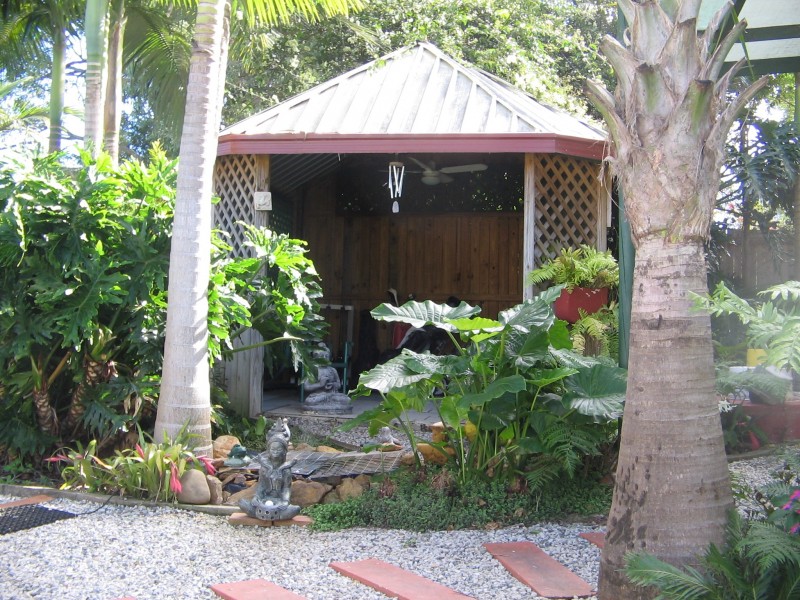 8 Mawarra St, Macleay Island QLD 4184