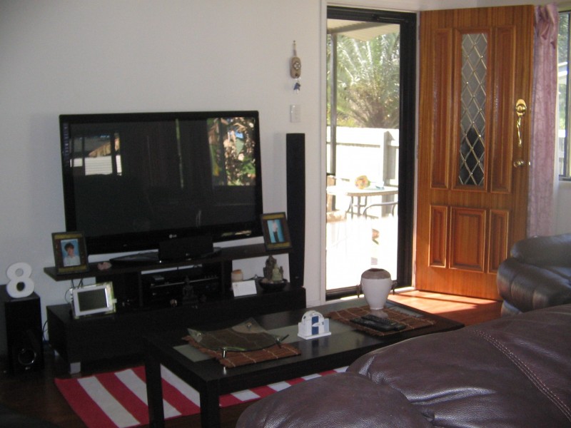 18 Marine, Macleay Island QLD 4184