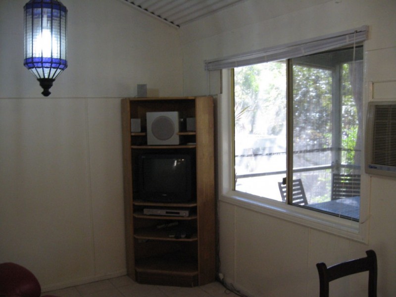 28 Shandos St, Russell Island QLD 4184