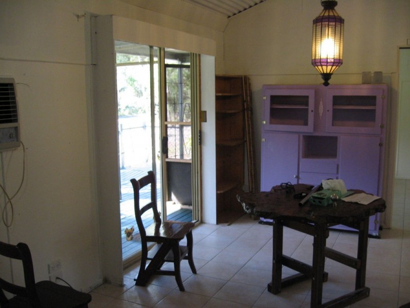 28 Shandos St, Russell Island QLD 4184