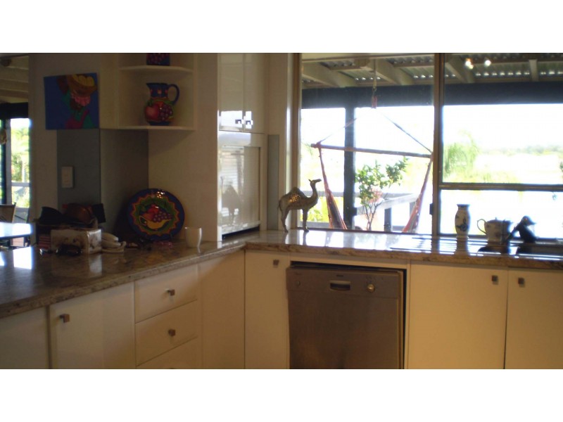 26 Auk Ave, Burleigh Waters QLD 4220
