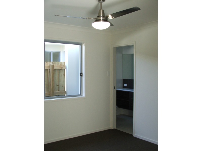 178 Clarks Rd, Loganholme QLD 4129