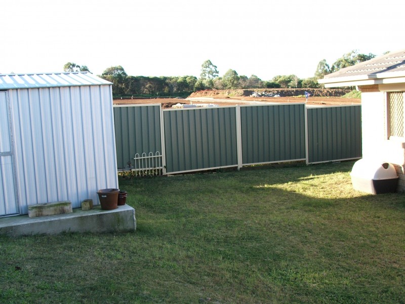 16 Mikaela  Crt, Kallangur QLD 4503