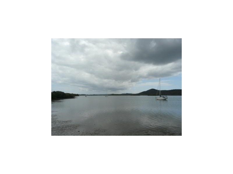 Russell Island QLD 4184