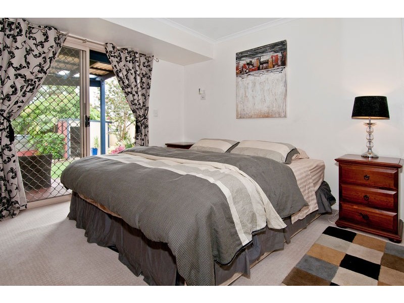 5 Nigel St, Redbank Plains QLD 4301