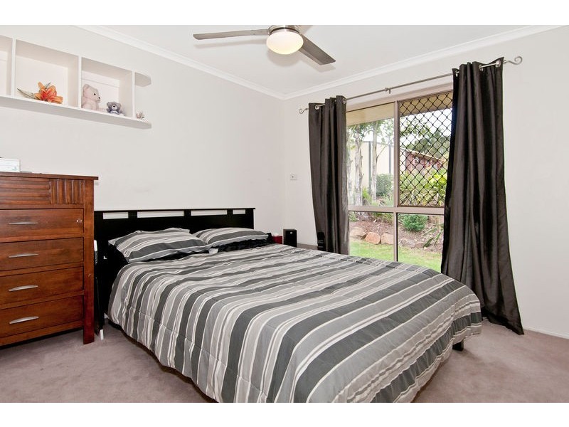 5 Nigel St, Redbank Plains QLD 4301