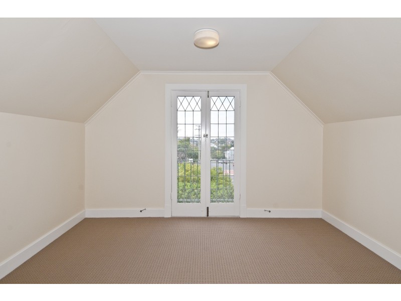 499 Old Cleveland Rd, Camp Hill QLD 4152