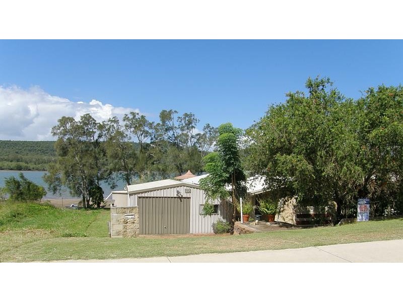 85 Wahine Drive, Russell Island QLD 4184