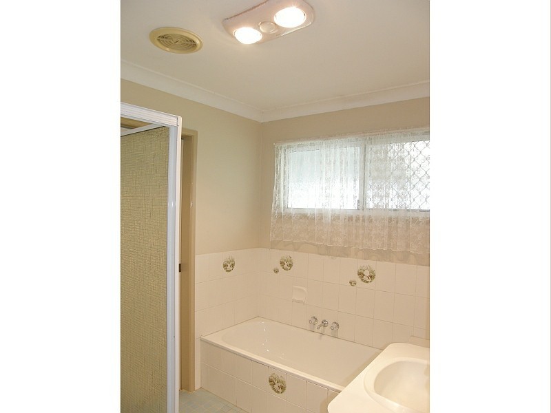 75 Trulson Drive, Crestmead QLD 4132