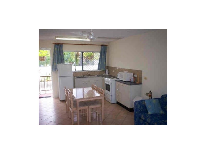 Clifton Beach QLD 4879