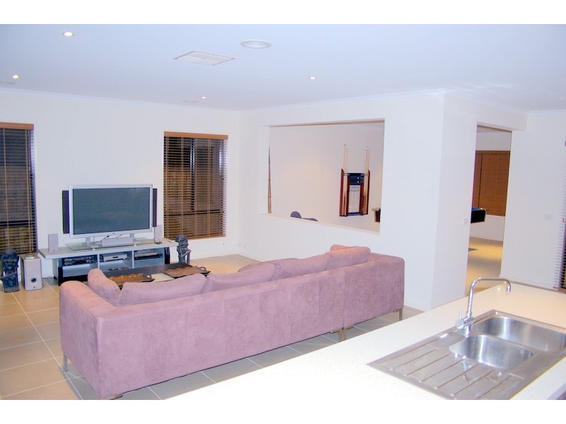 9 Edmund Drive, Tarneit VIC 3029