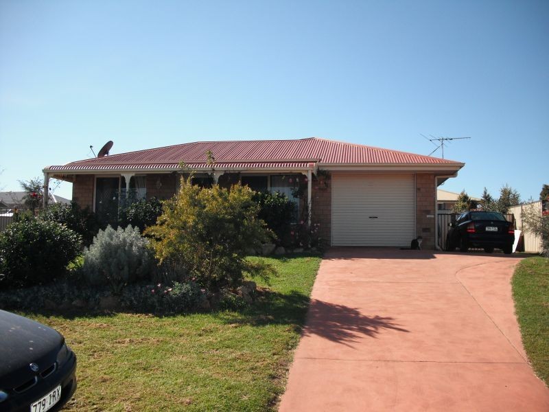 27 Bottlebrush St, Kingaroy QLD 4610