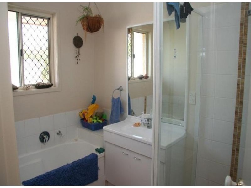 27 Bottlebrush St, Kingaroy QLD 4610