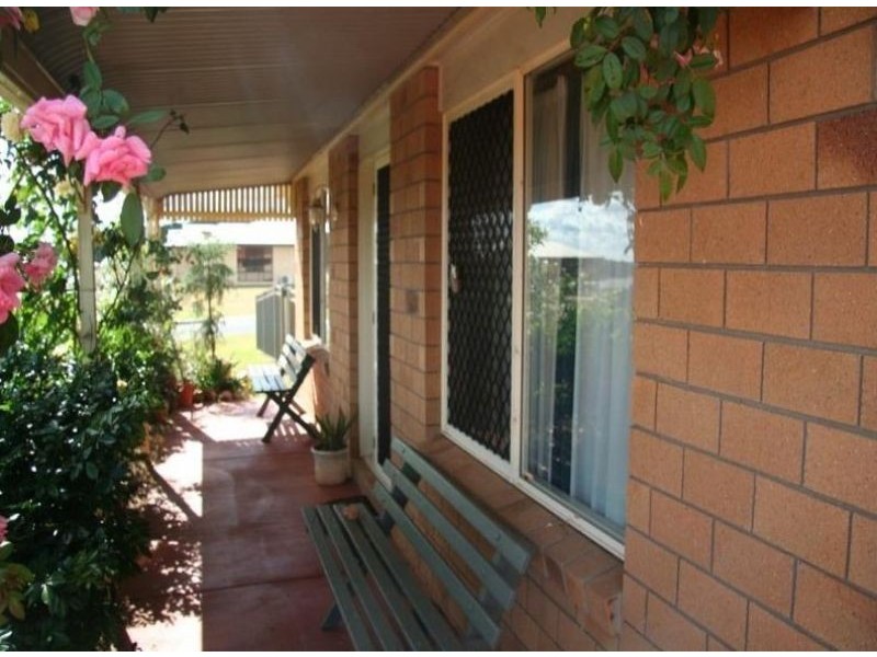 27 Bottlebrush St, Kingaroy QLD 4610