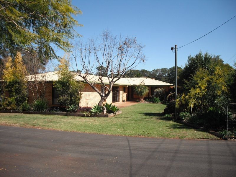 21 Bella Vista Avenue, Kingaroy QLD 4610
