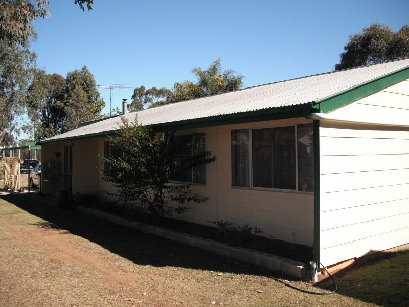48 Appin St, Nanango QLD 4615