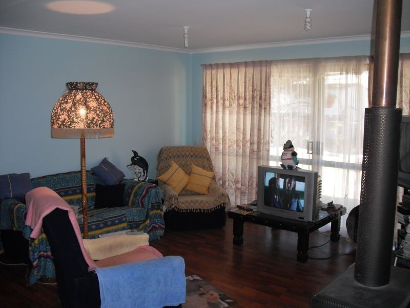 48 Appin St, Nanango QLD 4615