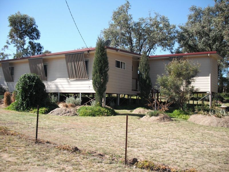 10 Cairns Street, Nanango QLD 4615