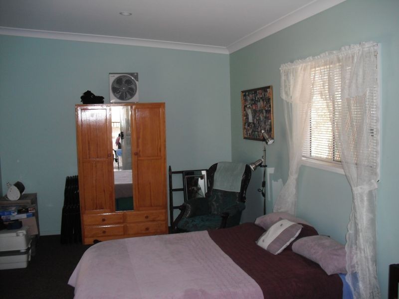 10 Cairns Street, Nanango QLD 4615
