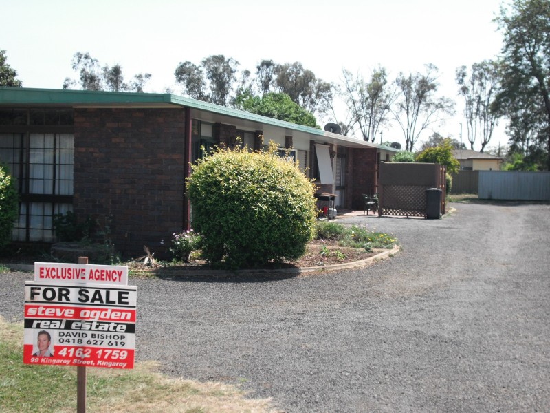 2/4 BOOTH ST, Kingaroy QLD 4610