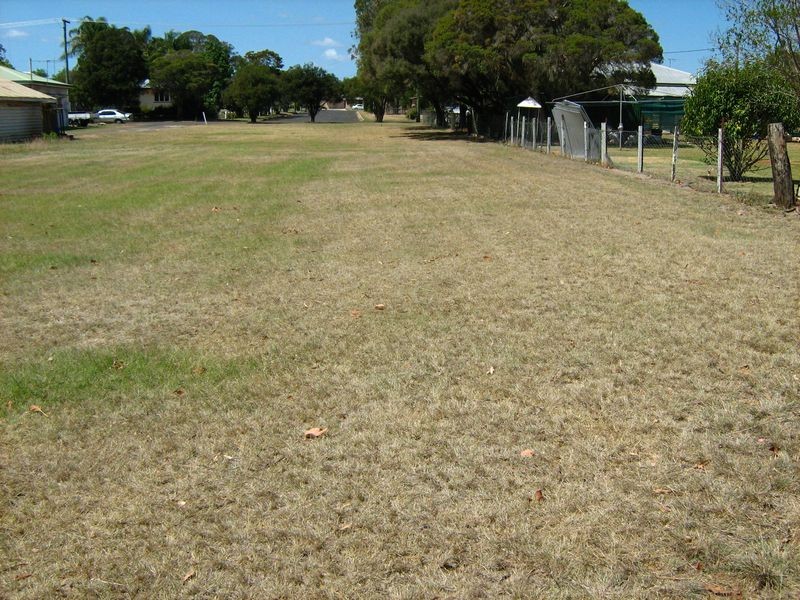 27 Hodge Street, Kingaroy QLD 4610